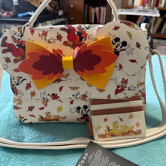 Loungefly Handbags - Cute Fall Themed Loungefly Purse and Card Holder